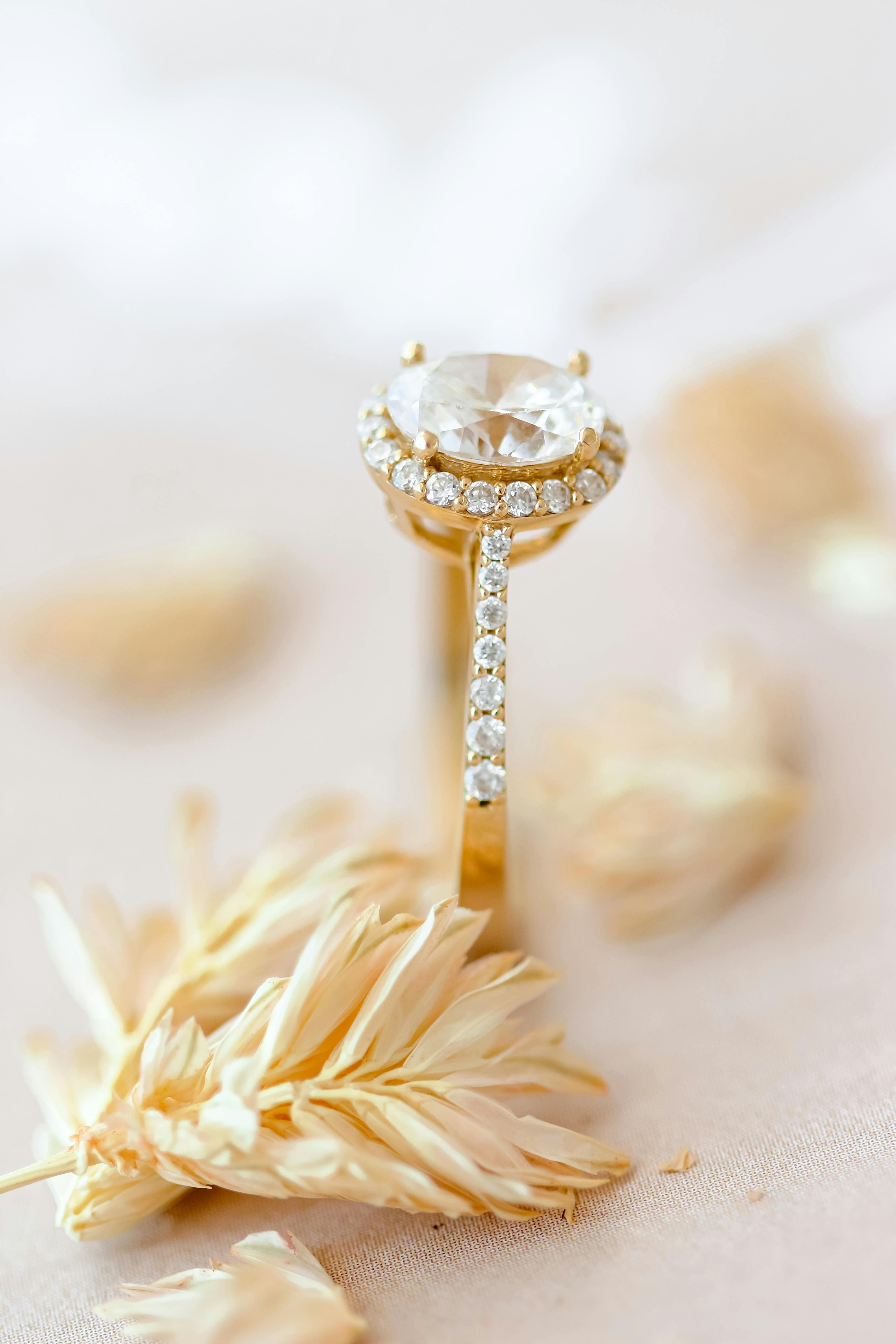 Halo Ring
